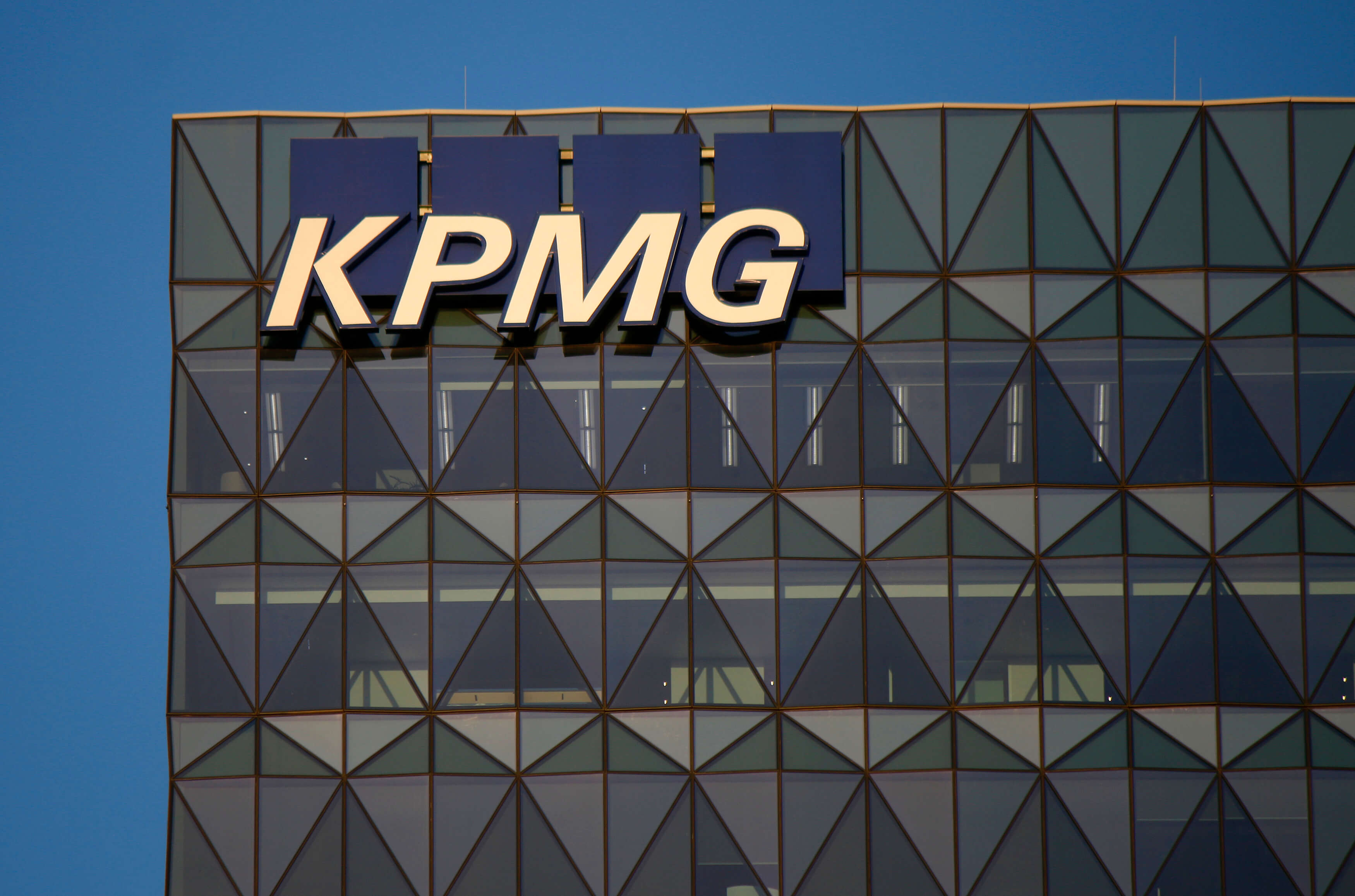 KPMG Settles Lawsuits By Equititrust Liquidators Accusing Accounting ...